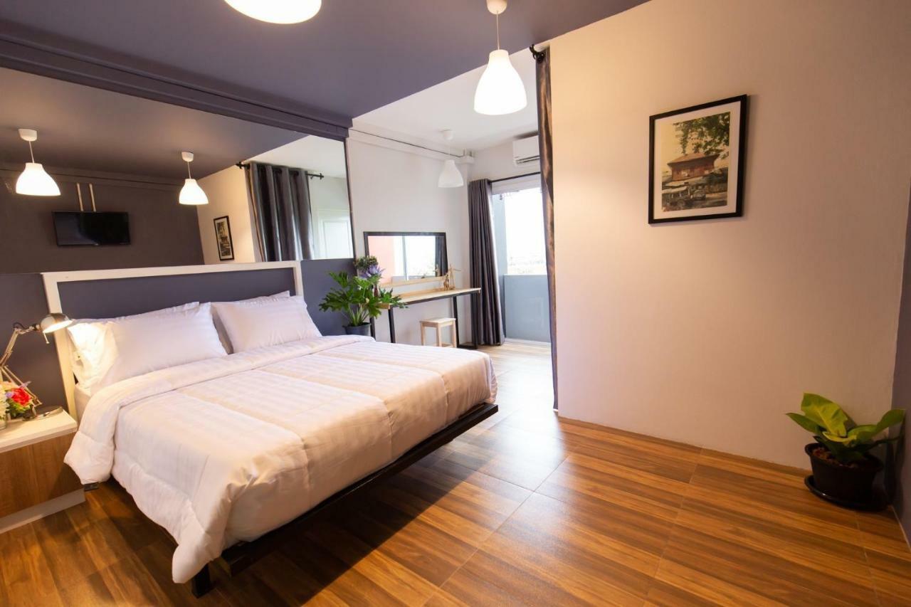 Mango 10 House Hotel Банкок Екстериор снимка