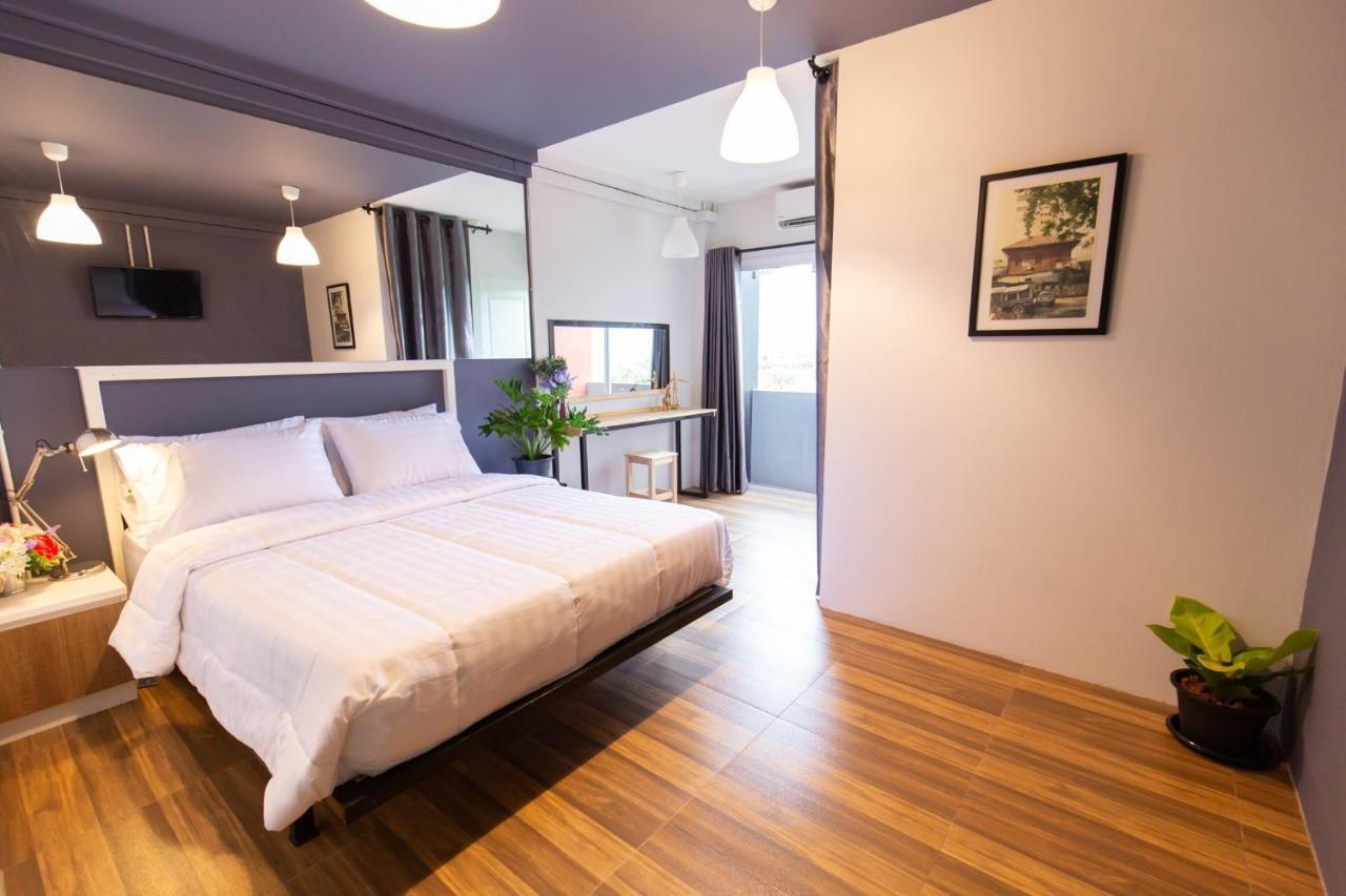 Mango 10 House Hotel Банкок Екстериор снимка