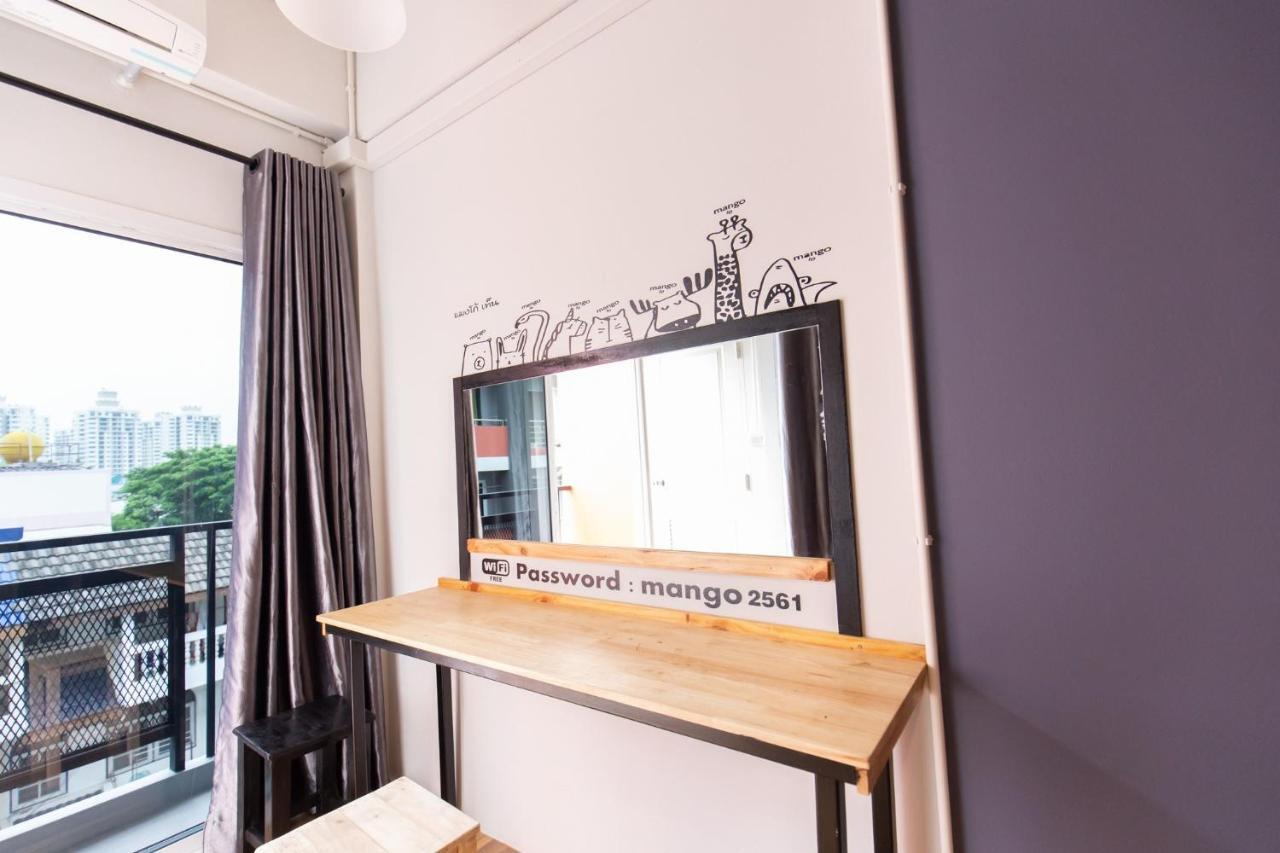 Mango 10 House Hotel Банкок Екстериор снимка