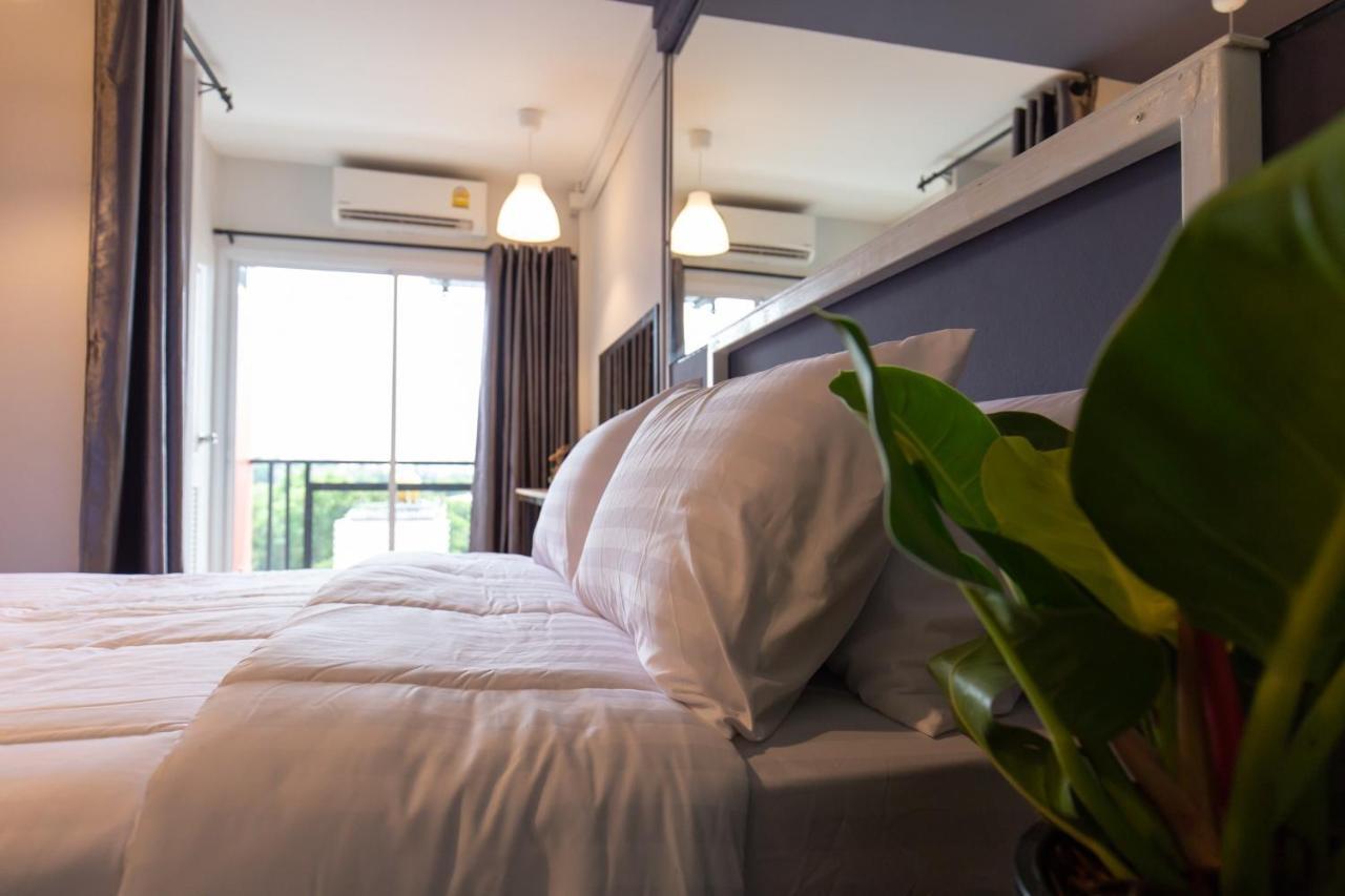 Mango 10 House Hotel Банкок Екстериор снимка